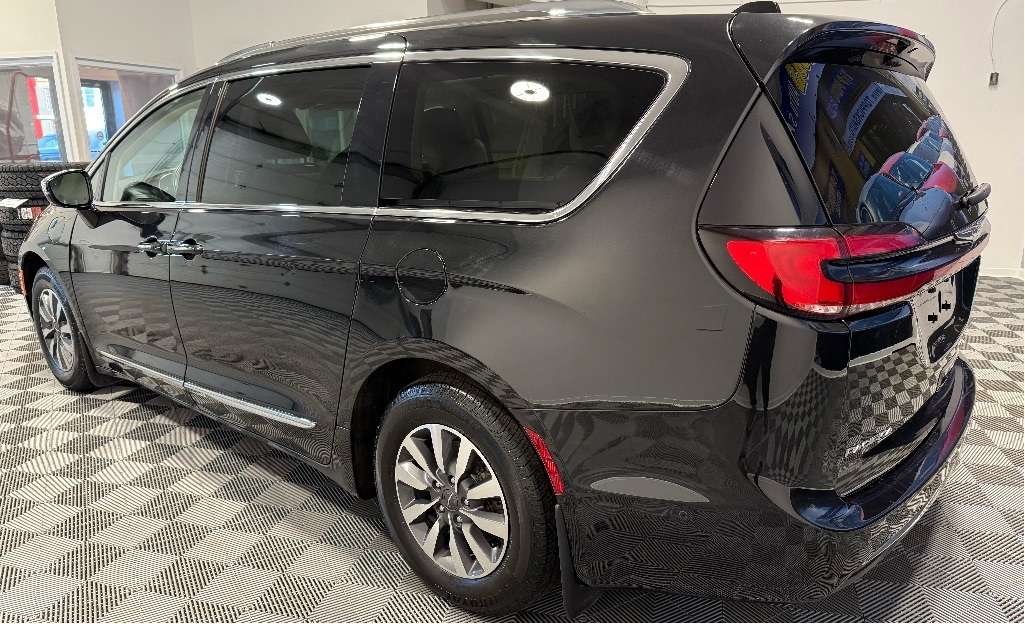 2021 Chrysler Pacifica Hybrid