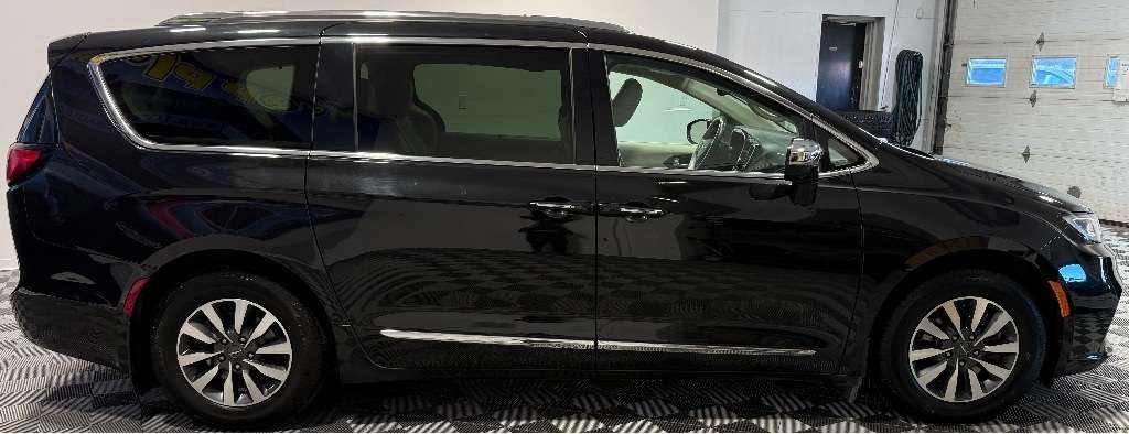 2021 Chrysler Pacifica Hybrid