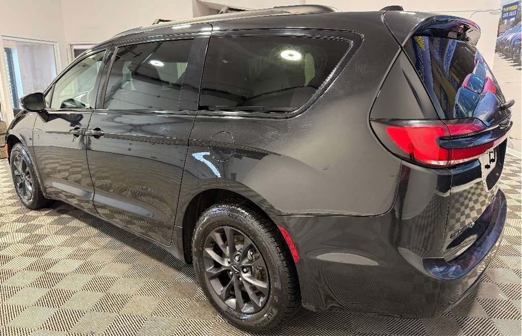 2022 Chrysler Pacifica