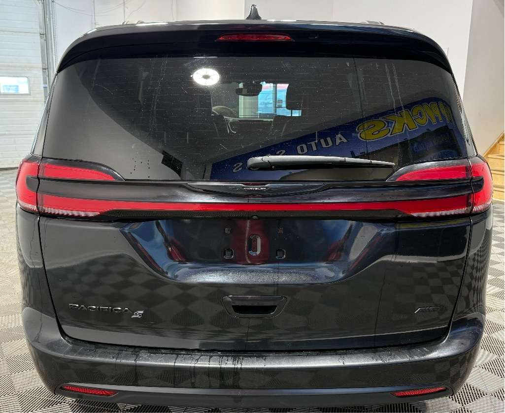 2022 Chrysler Pacifica