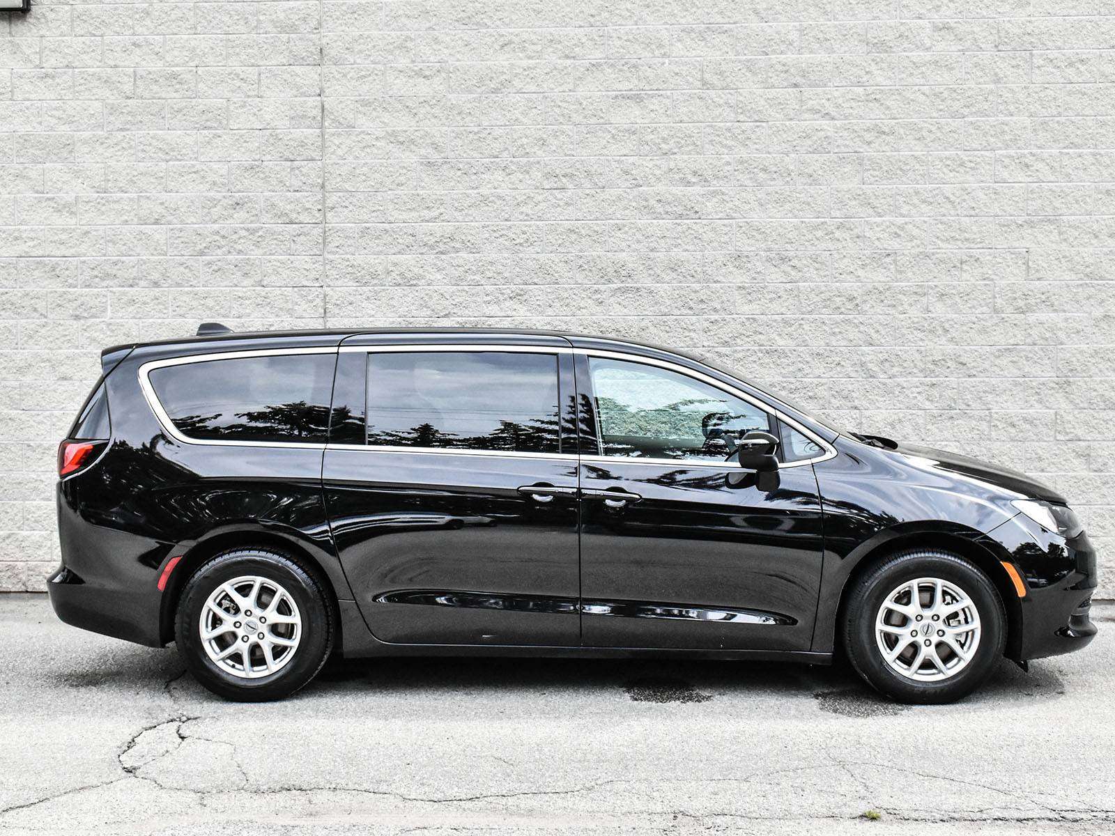 2024 Chrysler Grand Caravan
