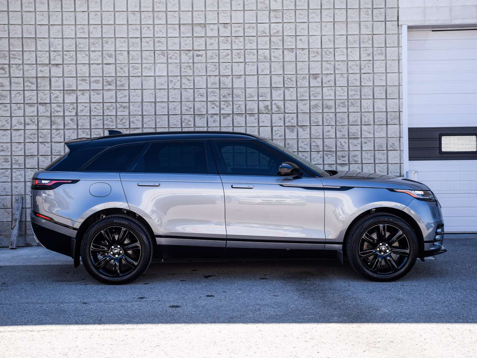2023 Land Rover Range Rover Velar