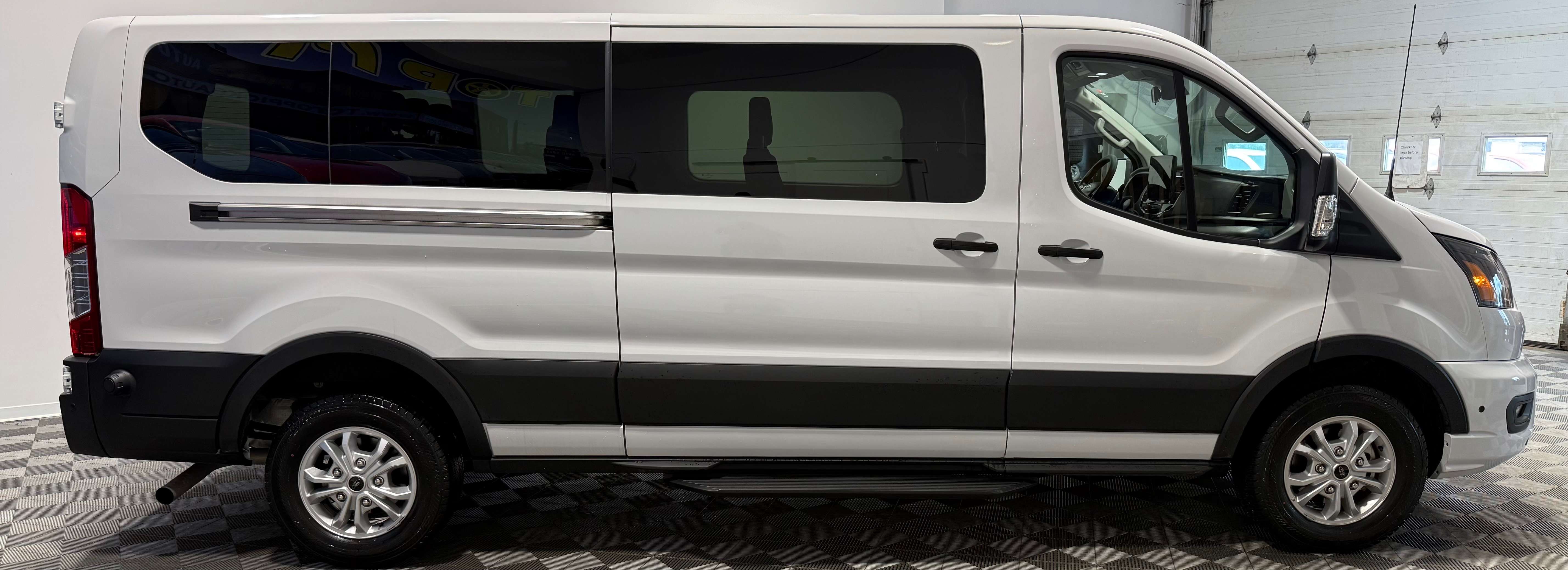 2024 Ford Transit-350 Passenger