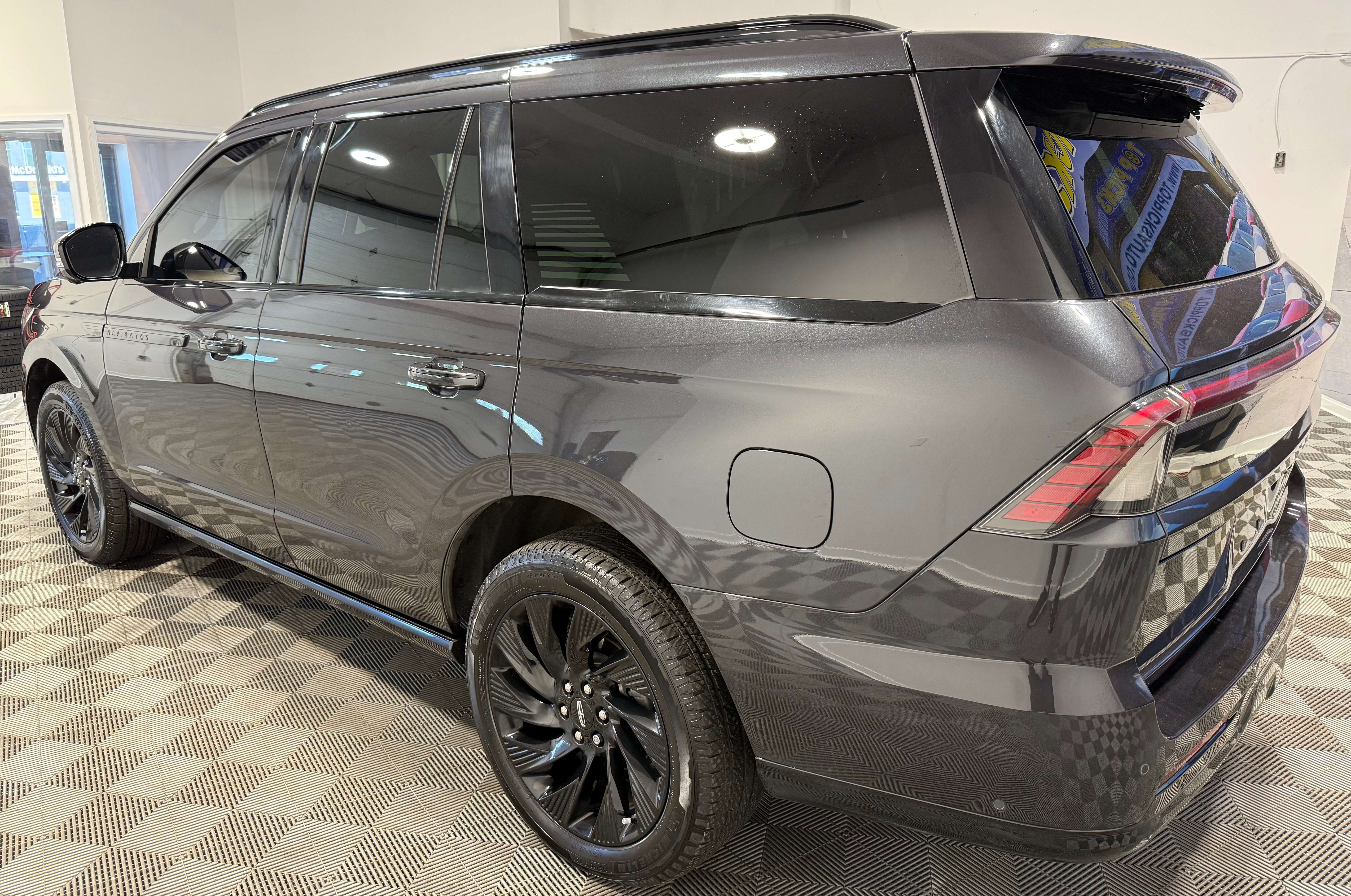 2025 Lincoln Navigator