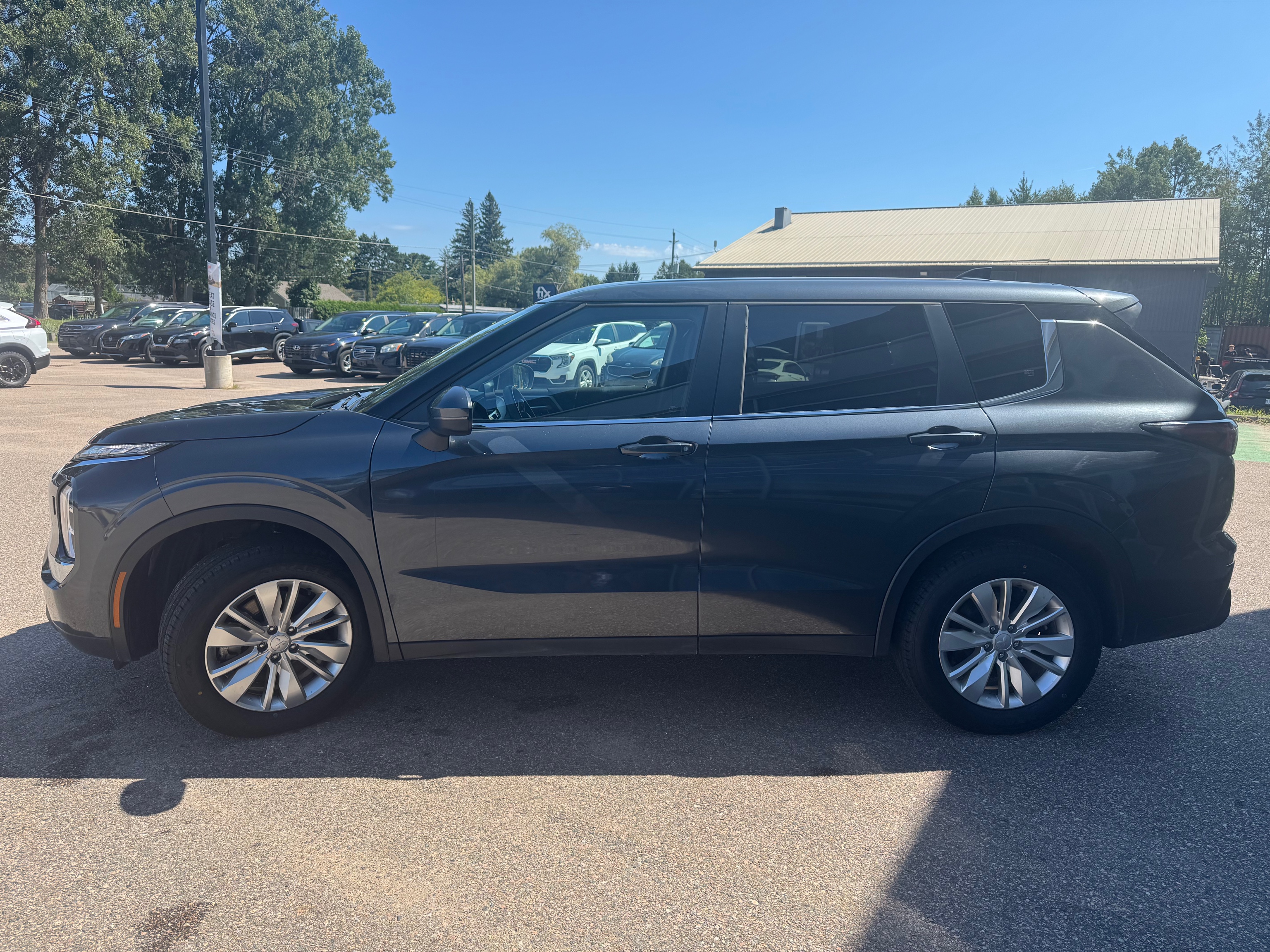 2025 Mitsubishi Outlander