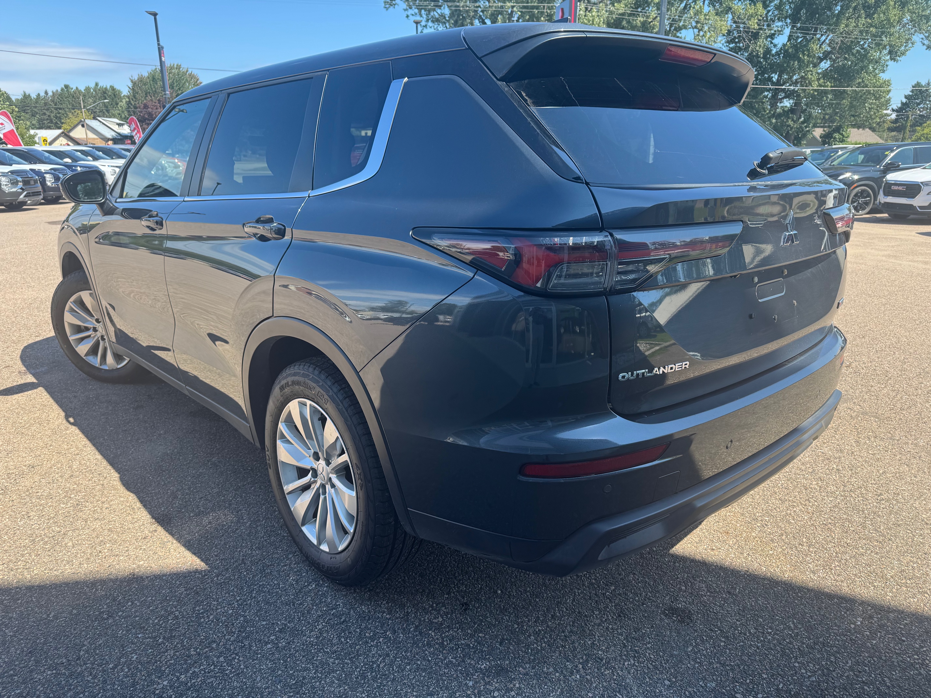 2025 Mitsubishi Outlander