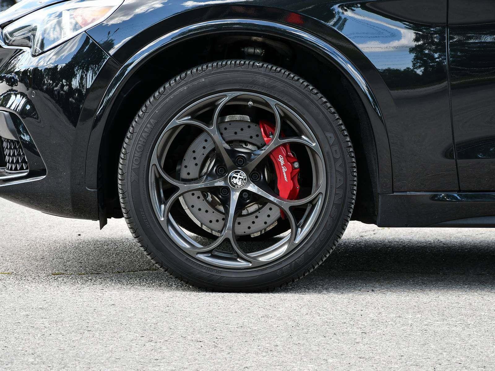 2021 Alfa Romeo Stelvio Quadrifoglio