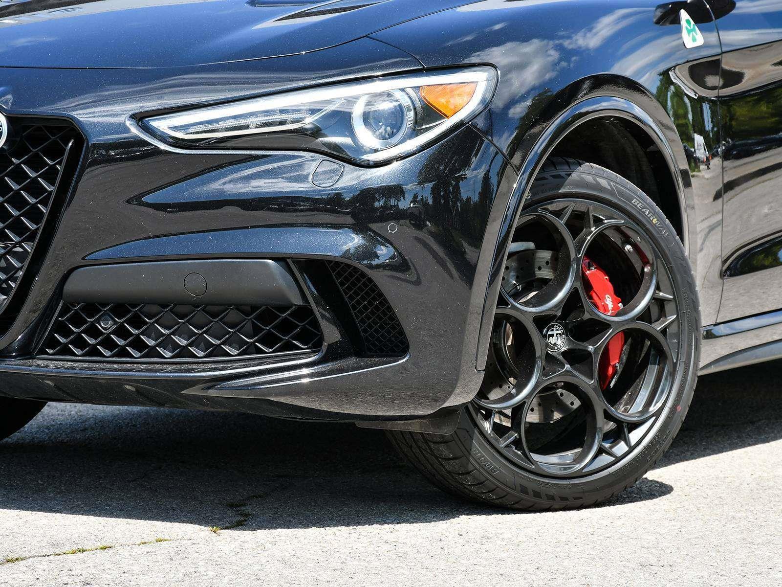 2023 Alfa Romeo Stelvio Quadrifoglio