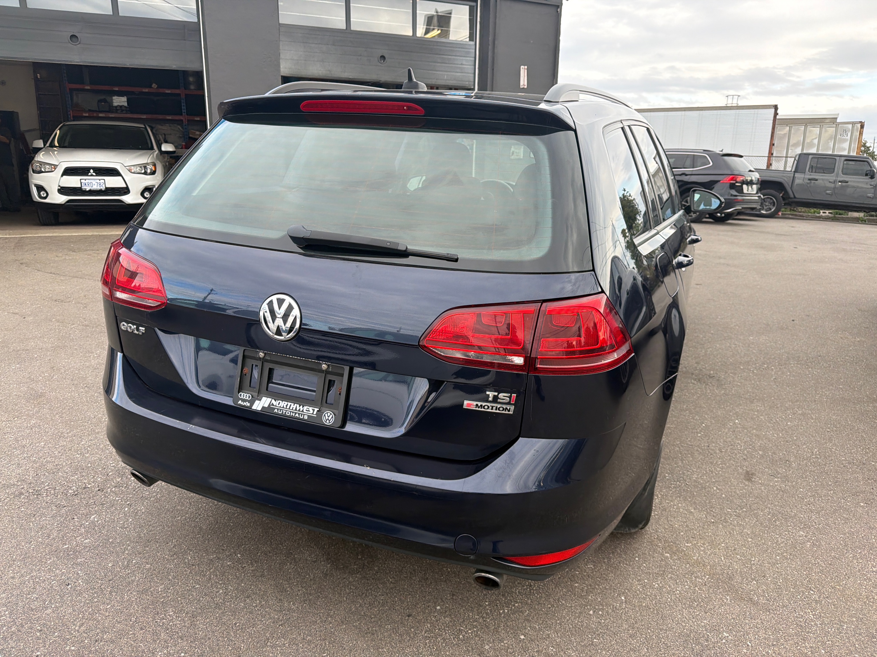2017 Volkswagen Golf SportWagen