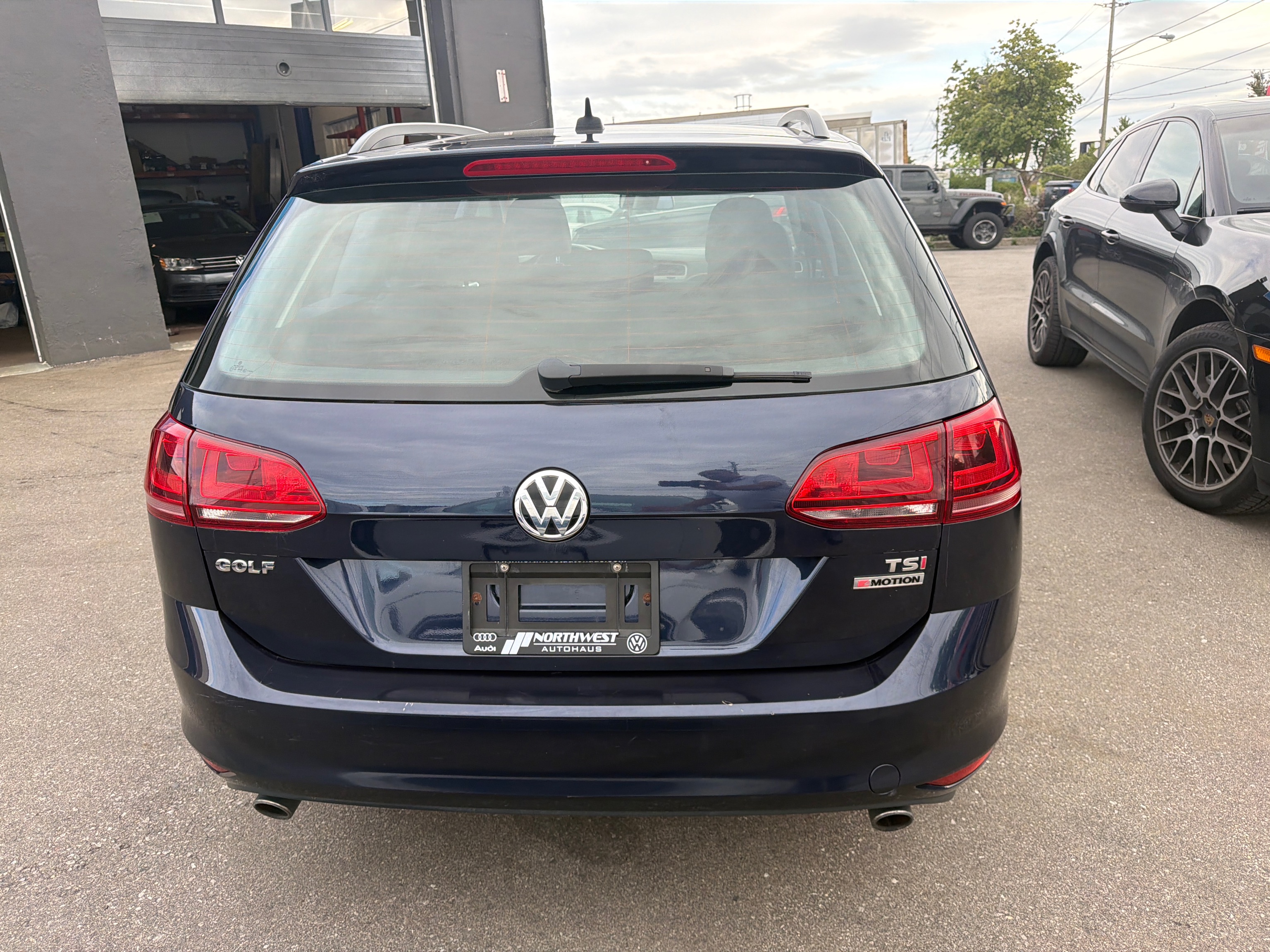 2017 Volkswagen Golf SportWagen