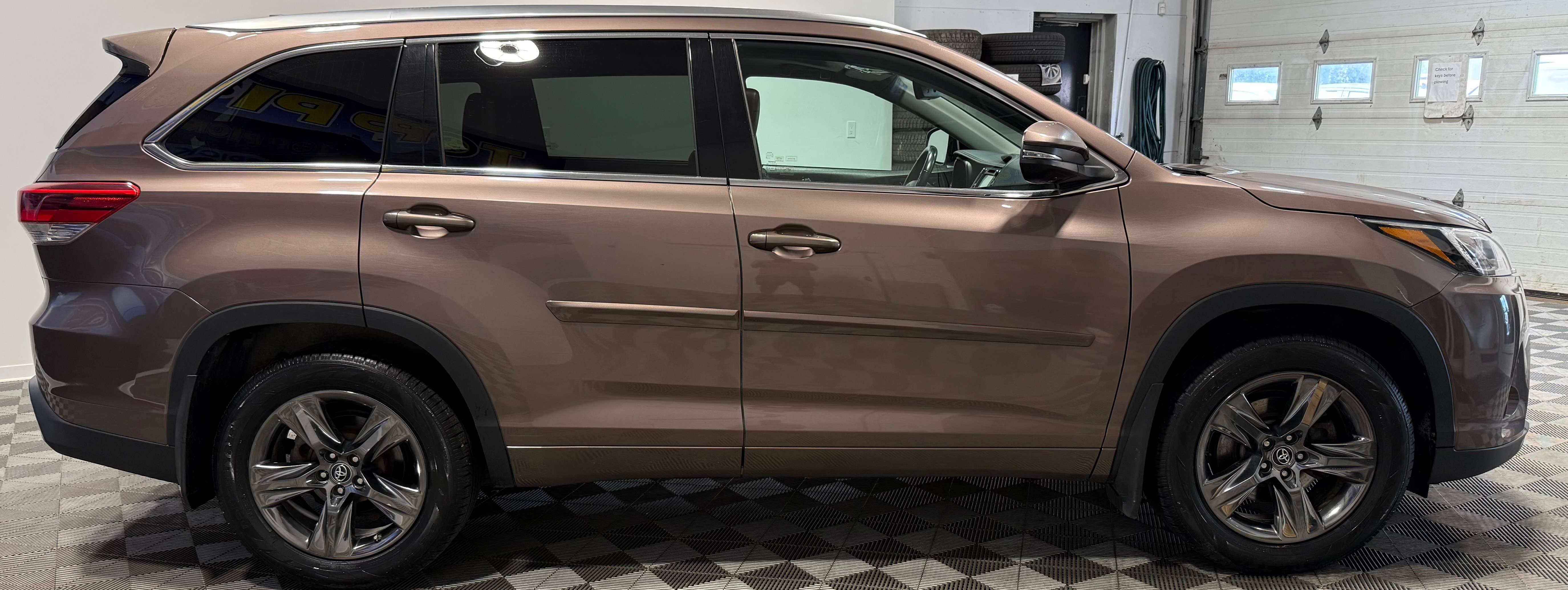 2017 Toyota Highlander