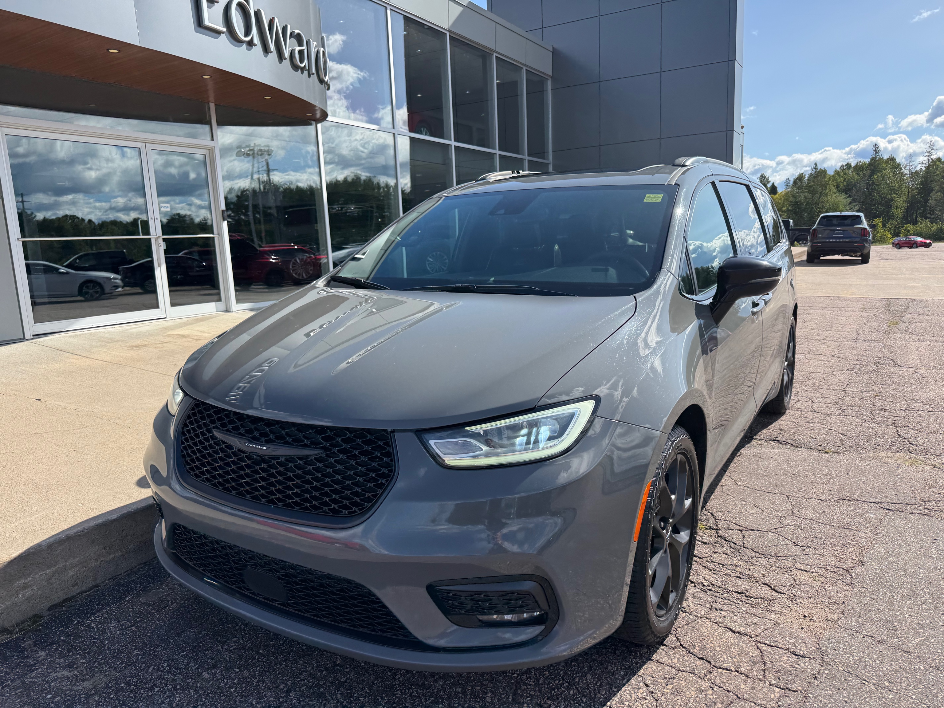 2025 Chrysler Pacifica