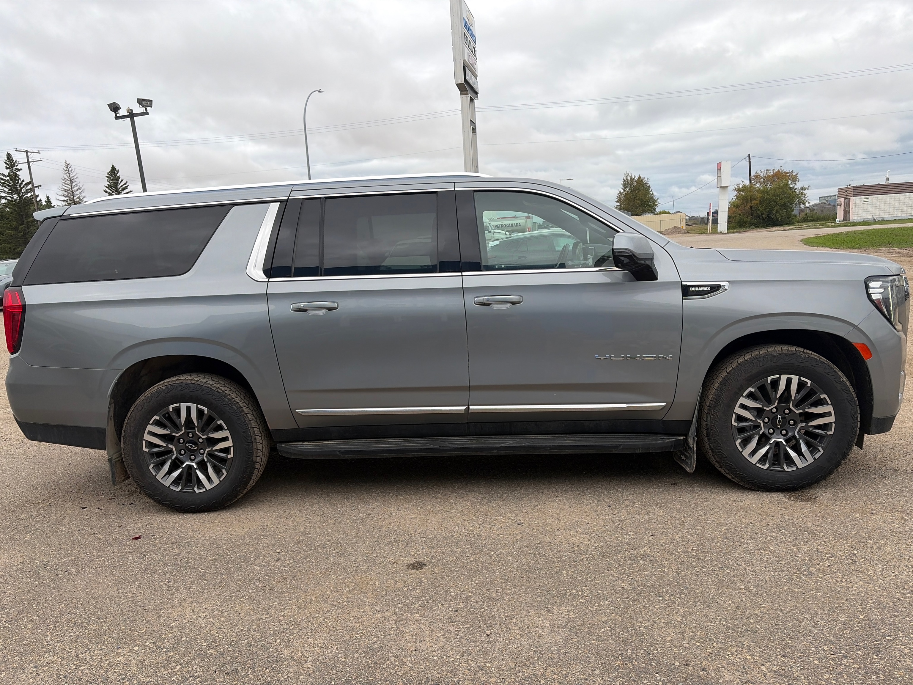 2023 GMC Yukon XL