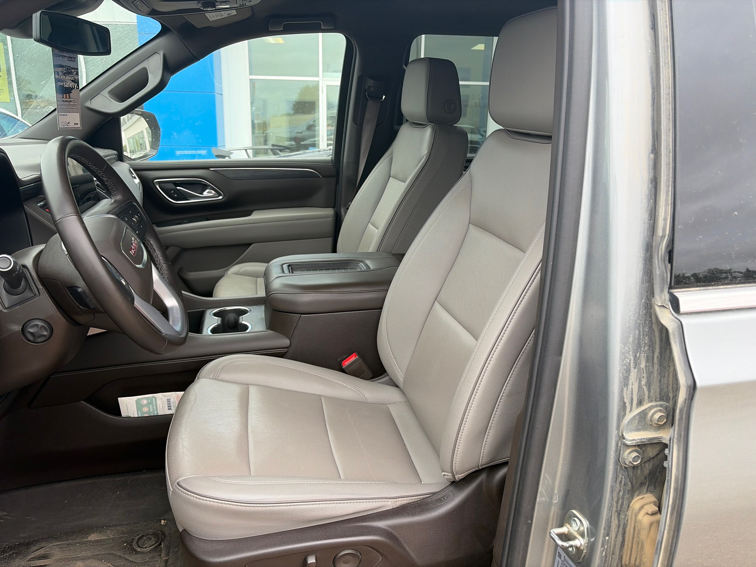 2023 GMC Yukon XL