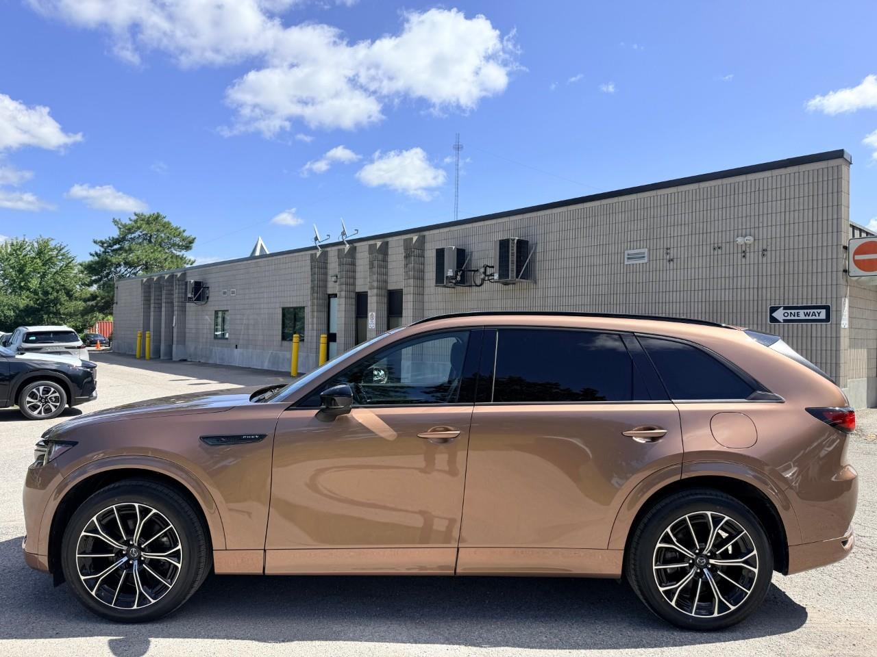 2025 Mazda CX-70 PHEV