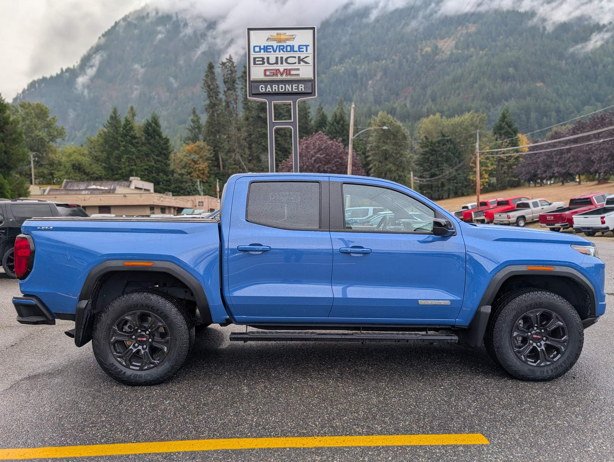 2025 GMC Canyon