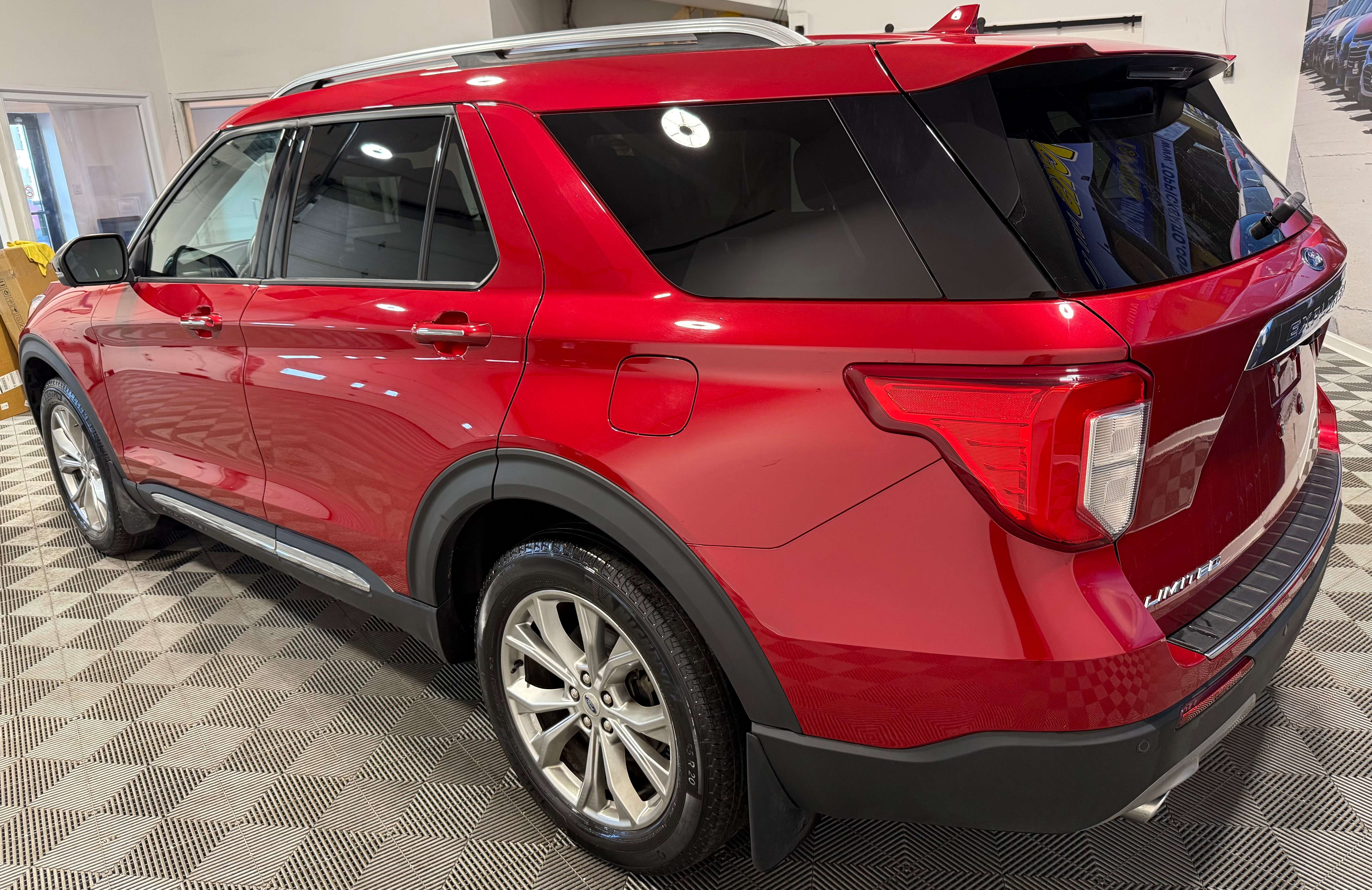2020 Ford Explorer