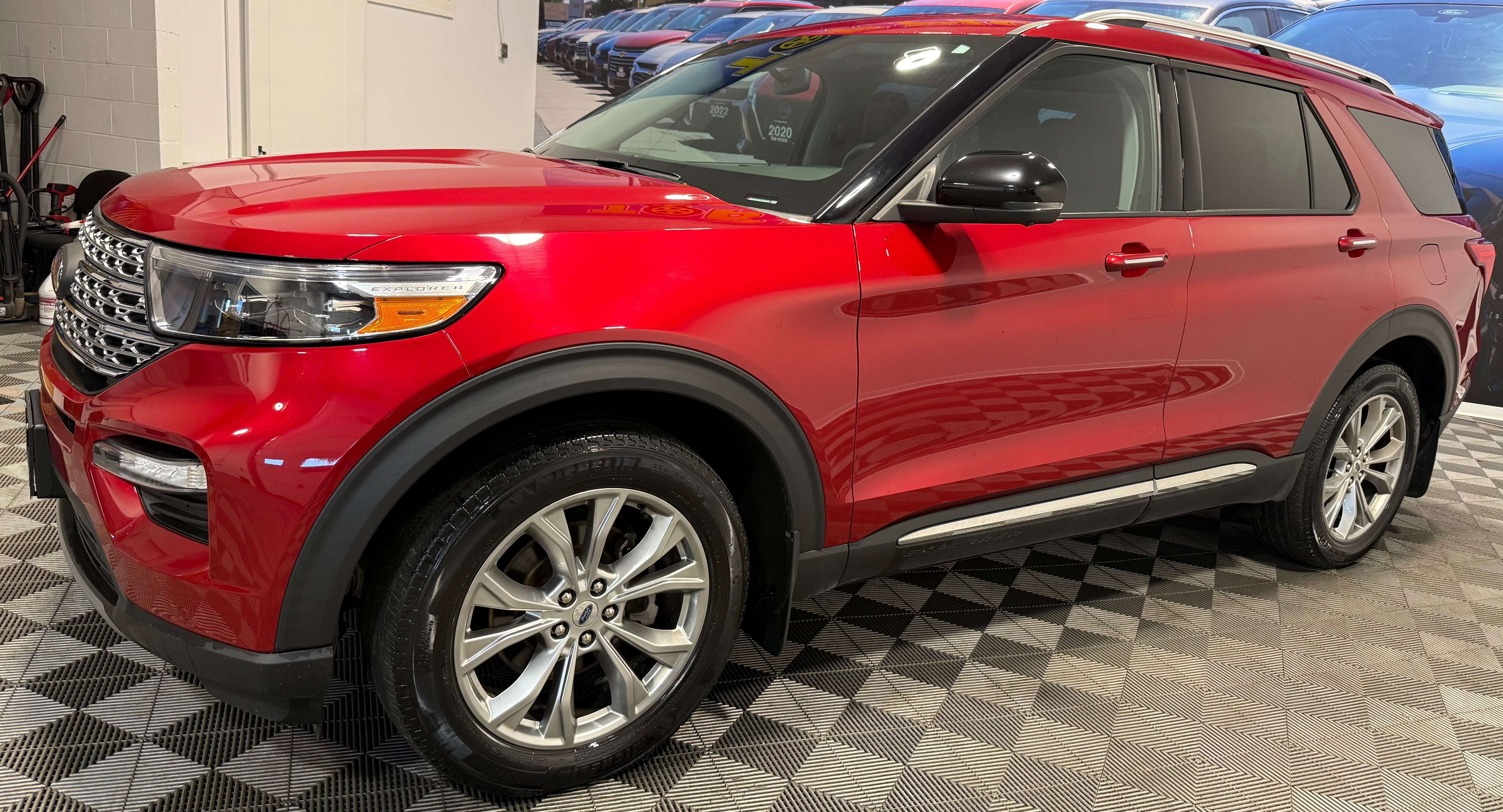 2020 Ford Explorer