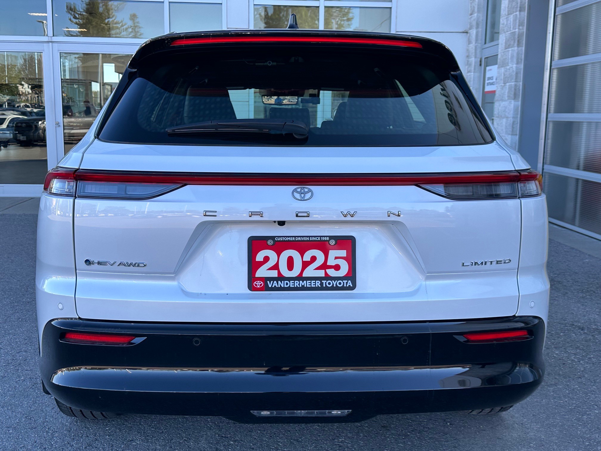 2025 Toyota Crown Signia