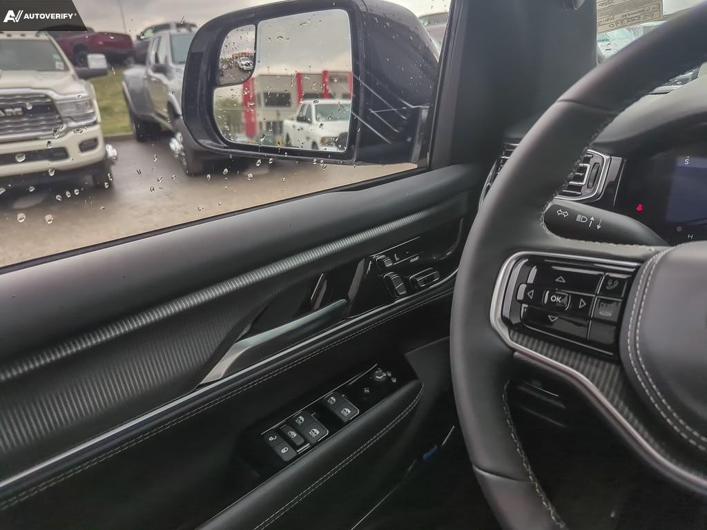 2023 Jeep Grand Wagoneer
