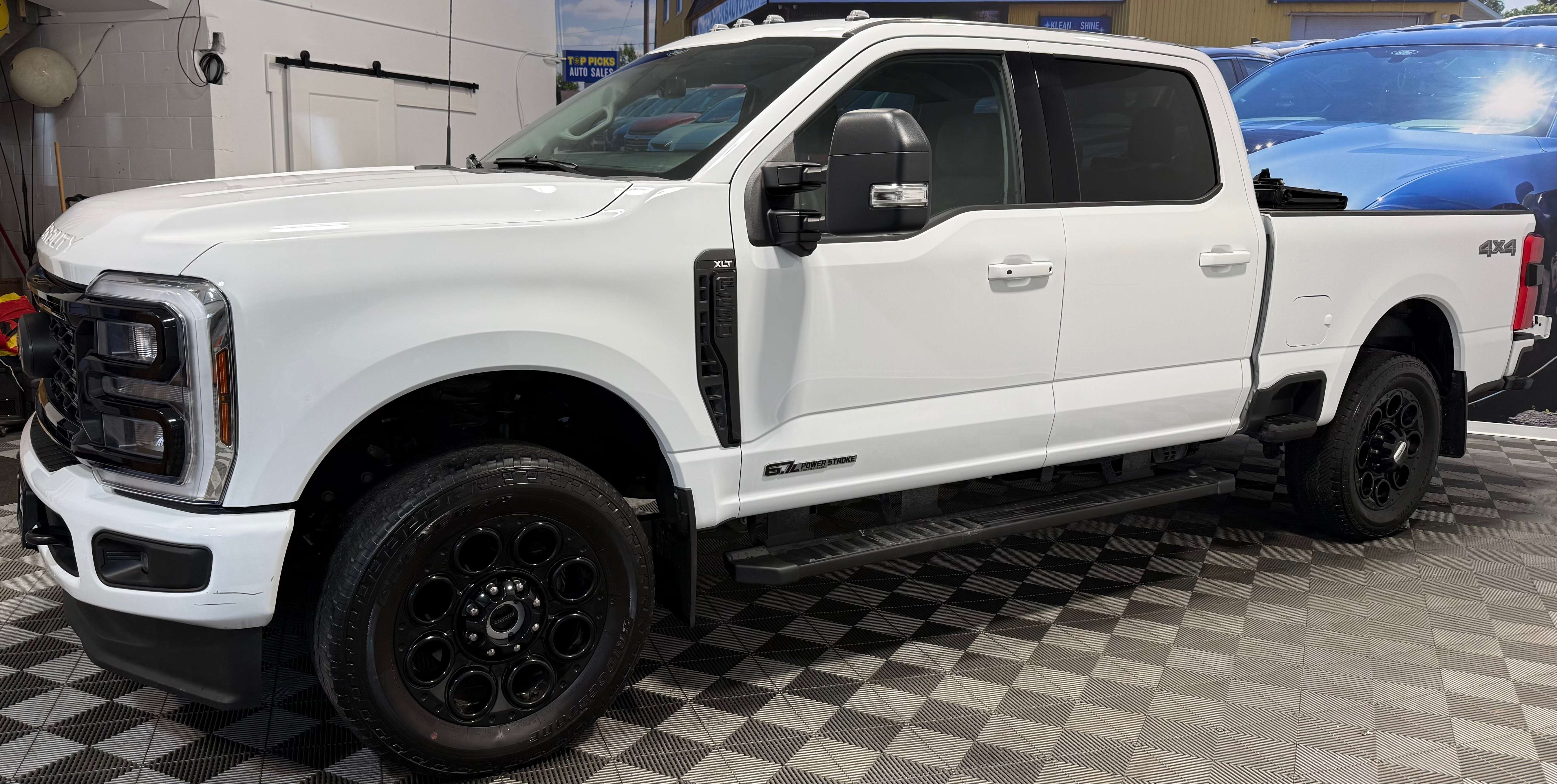 2025 Ford F-250