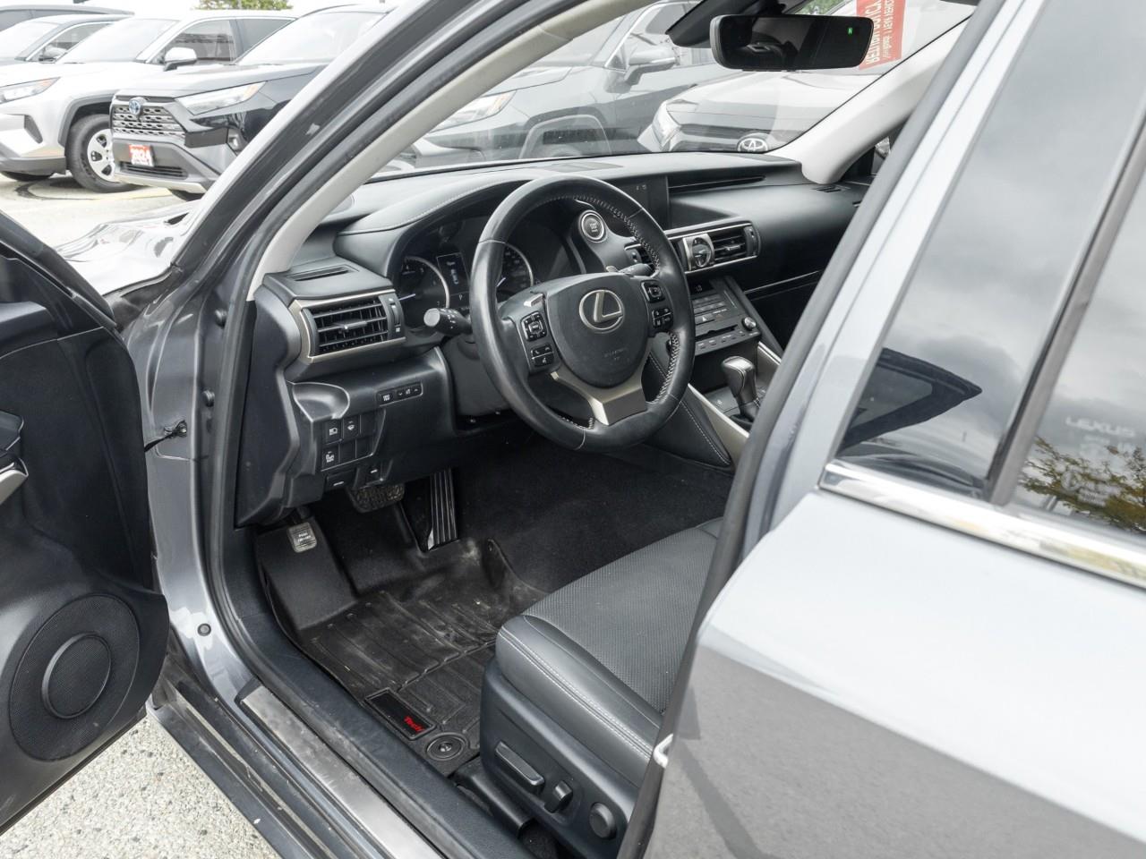 2019 Lexus IS 300