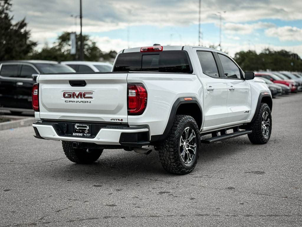 2024 GMC Canyon