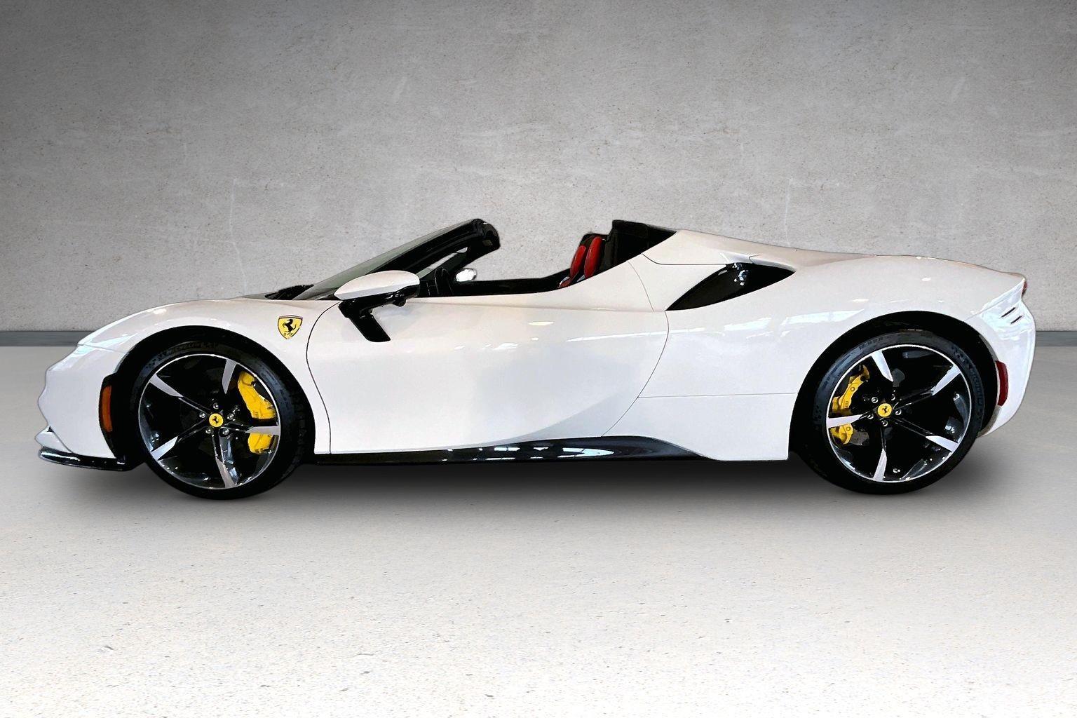 2023 Ferrari SF90 Spider