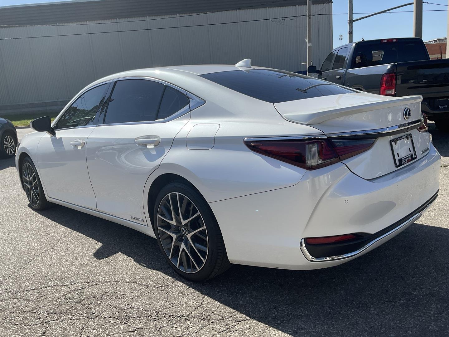 2020 Lexus ES 300h