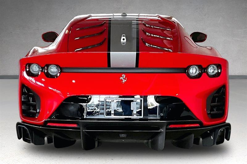 2022 Ferrari 812 Competizione