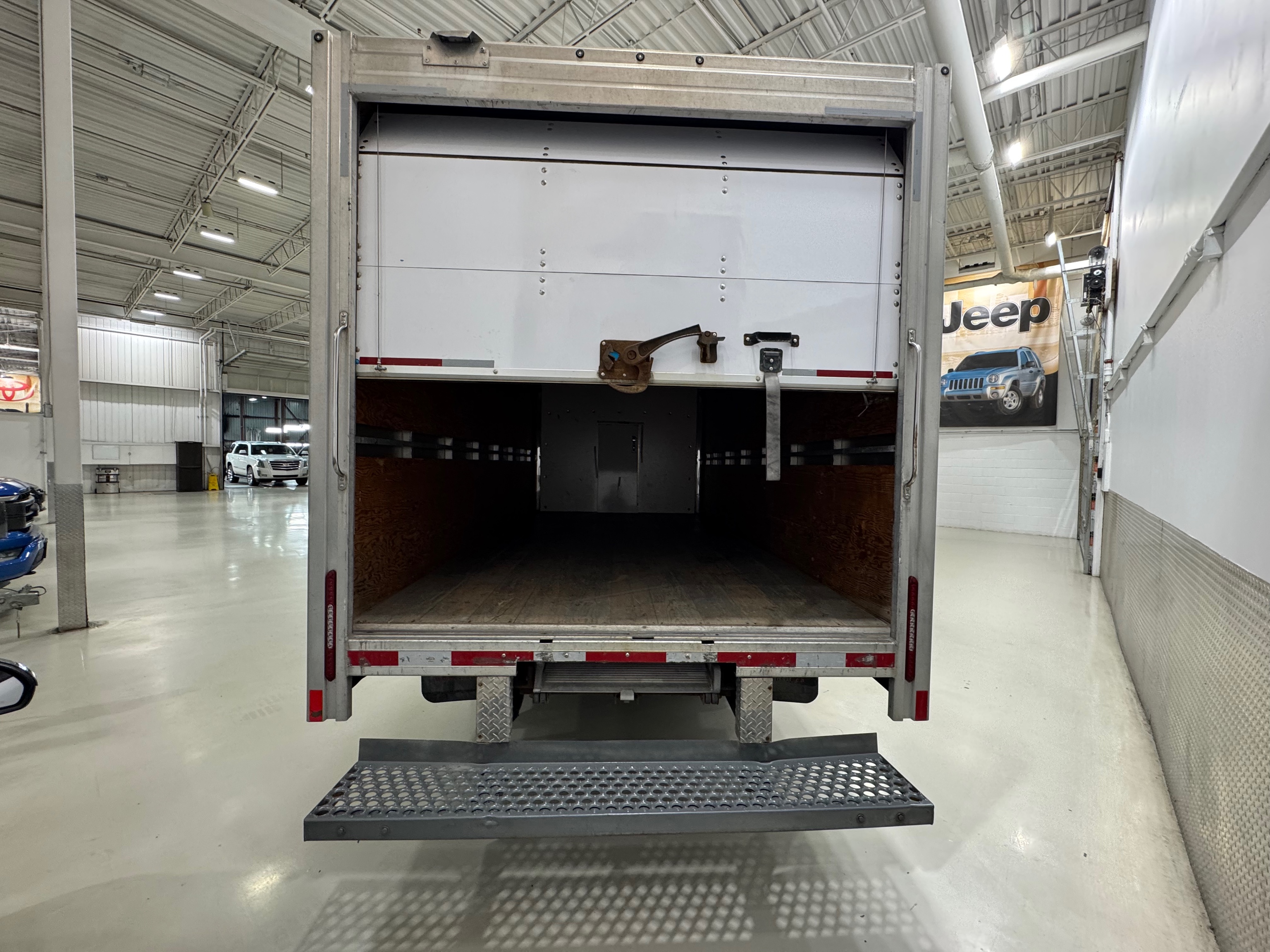 2017 Ford Transit-350 Cutaway