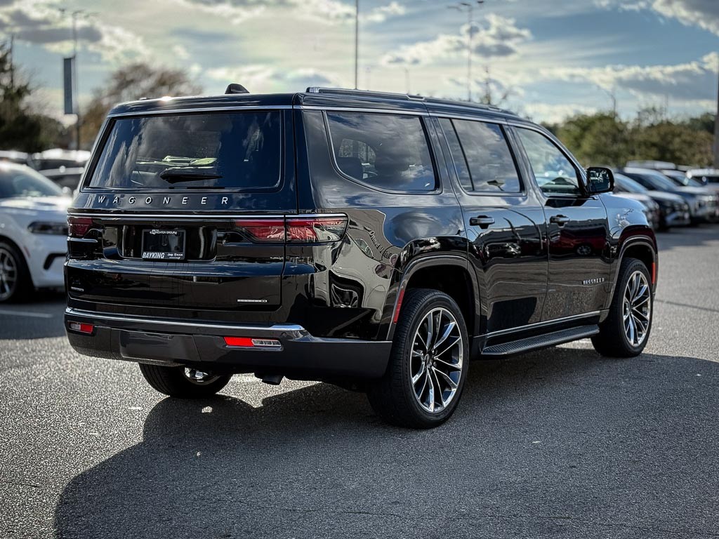 2022 Jeep Wagoneer