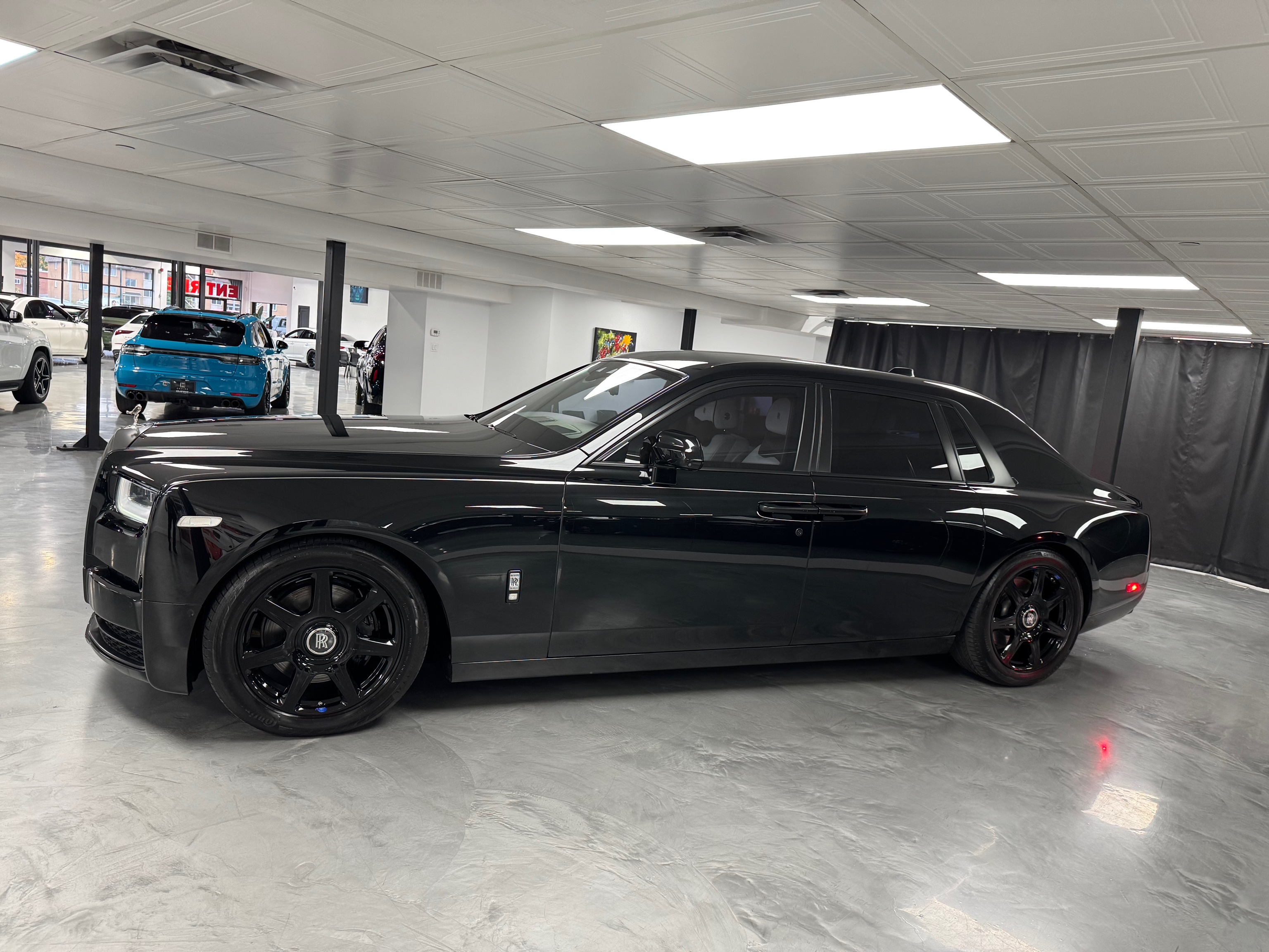 2020 Rolls-Royce Phantom