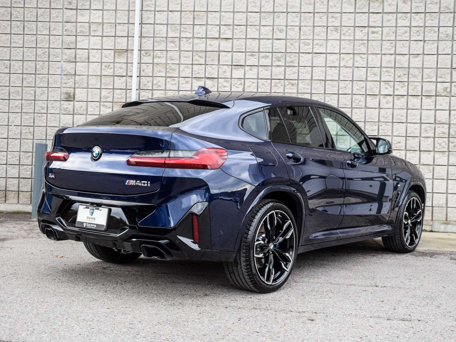 2023 BMW X4