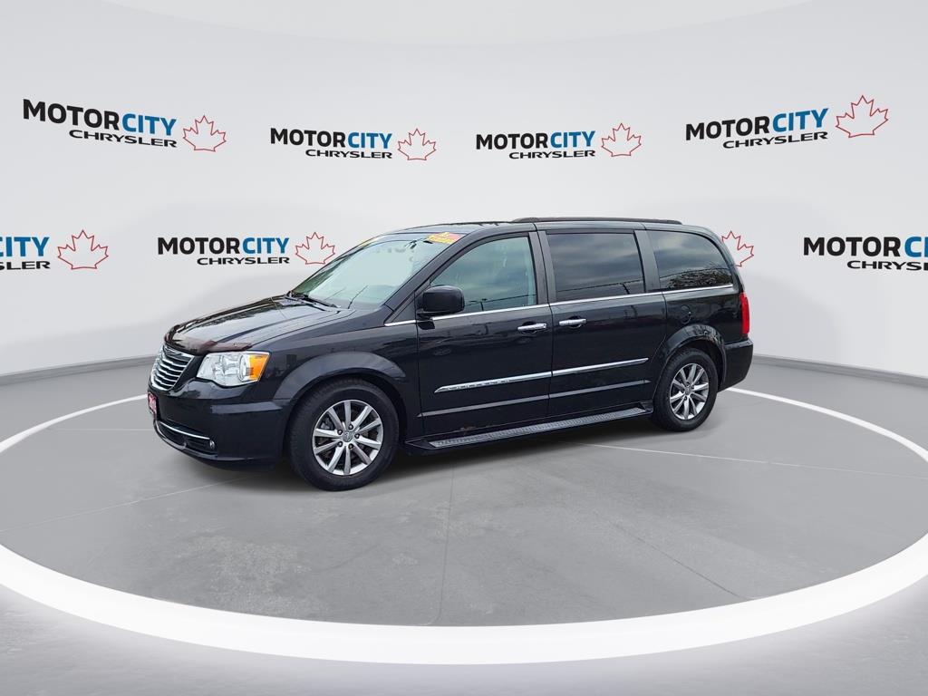 2015 Chrysler Town & Country