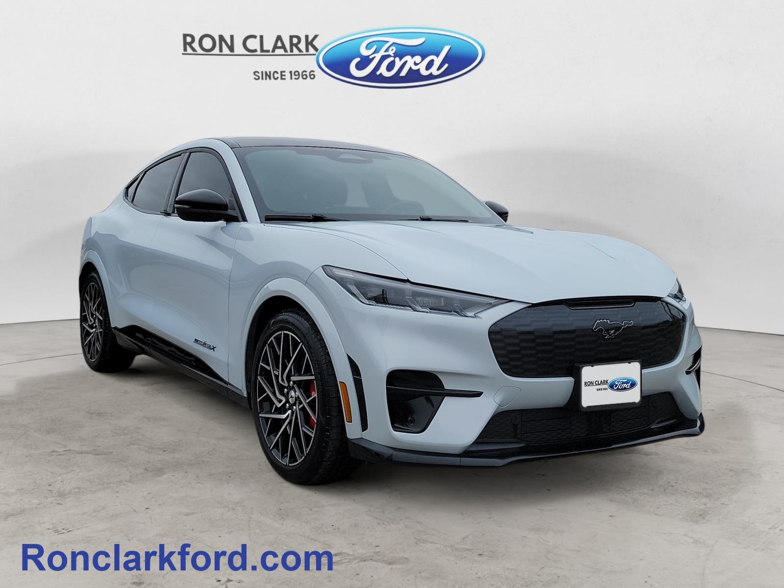 2022 Ford Mustang Mach-E