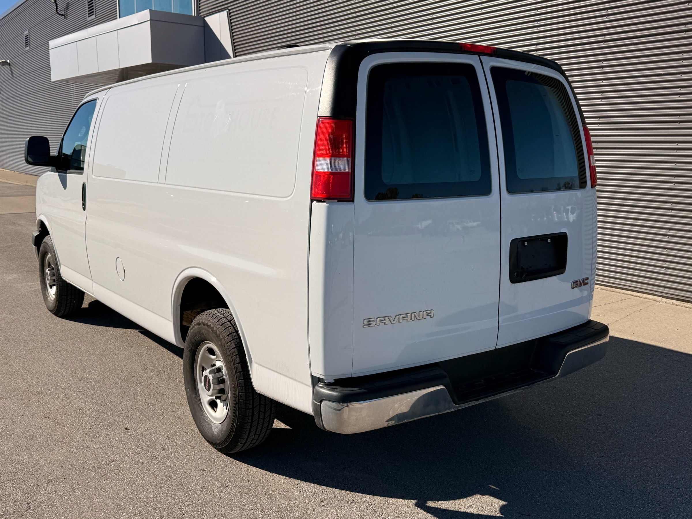 2021 GMC Savana 2500