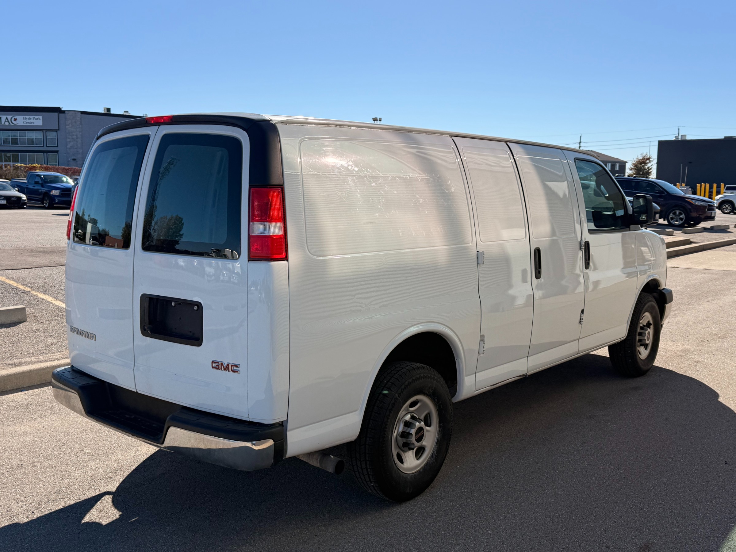 2021 GMC Savana 2500