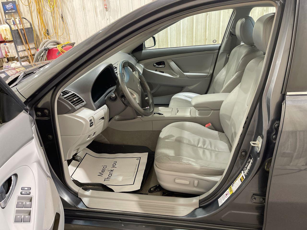 2010 Toyota Camry Hybrid