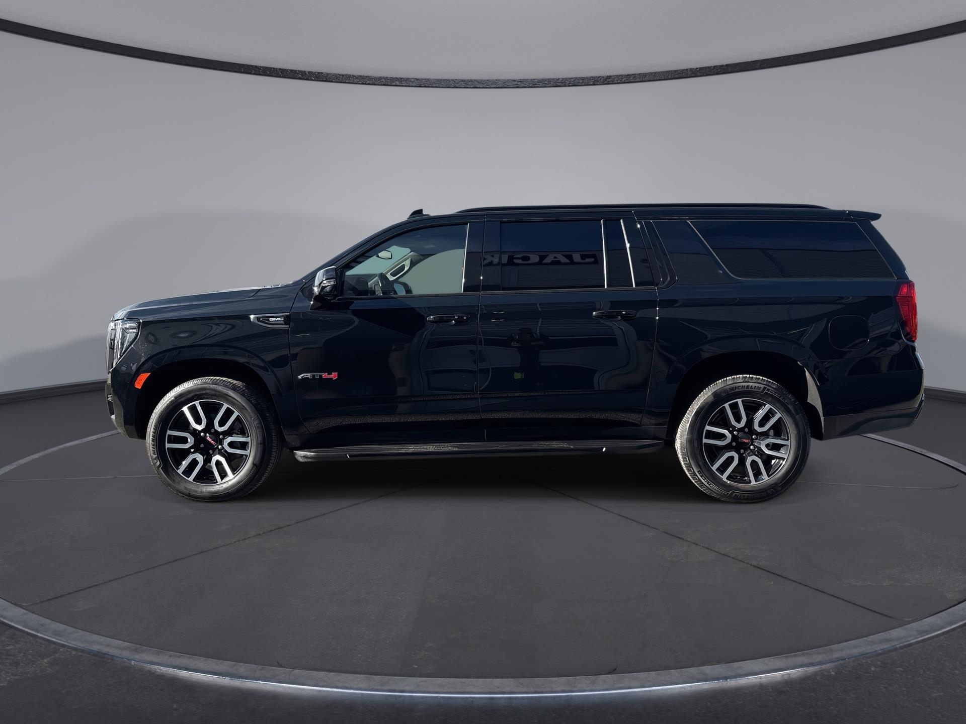 2023 GMC Yukon XL