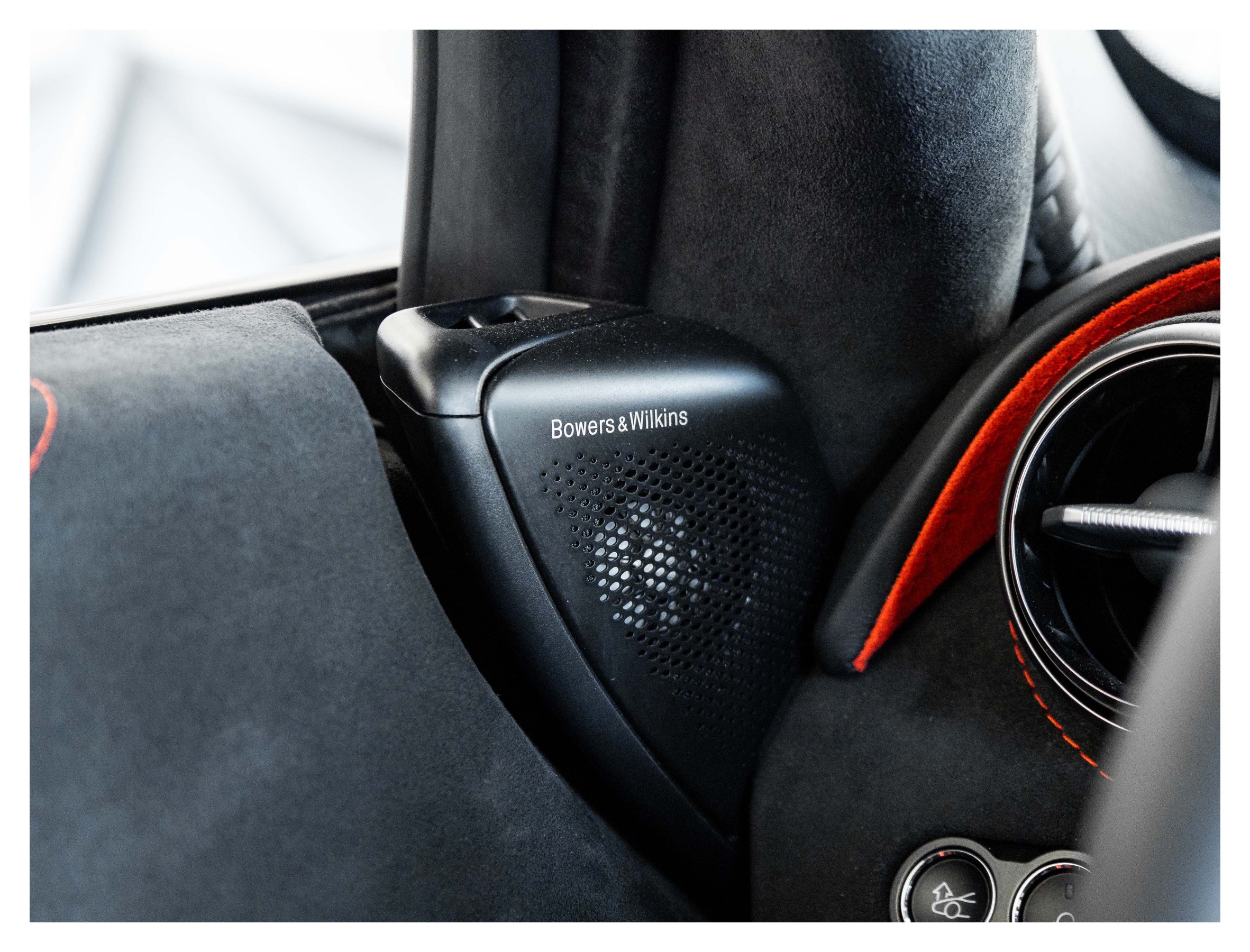 2025 McLaren 750s