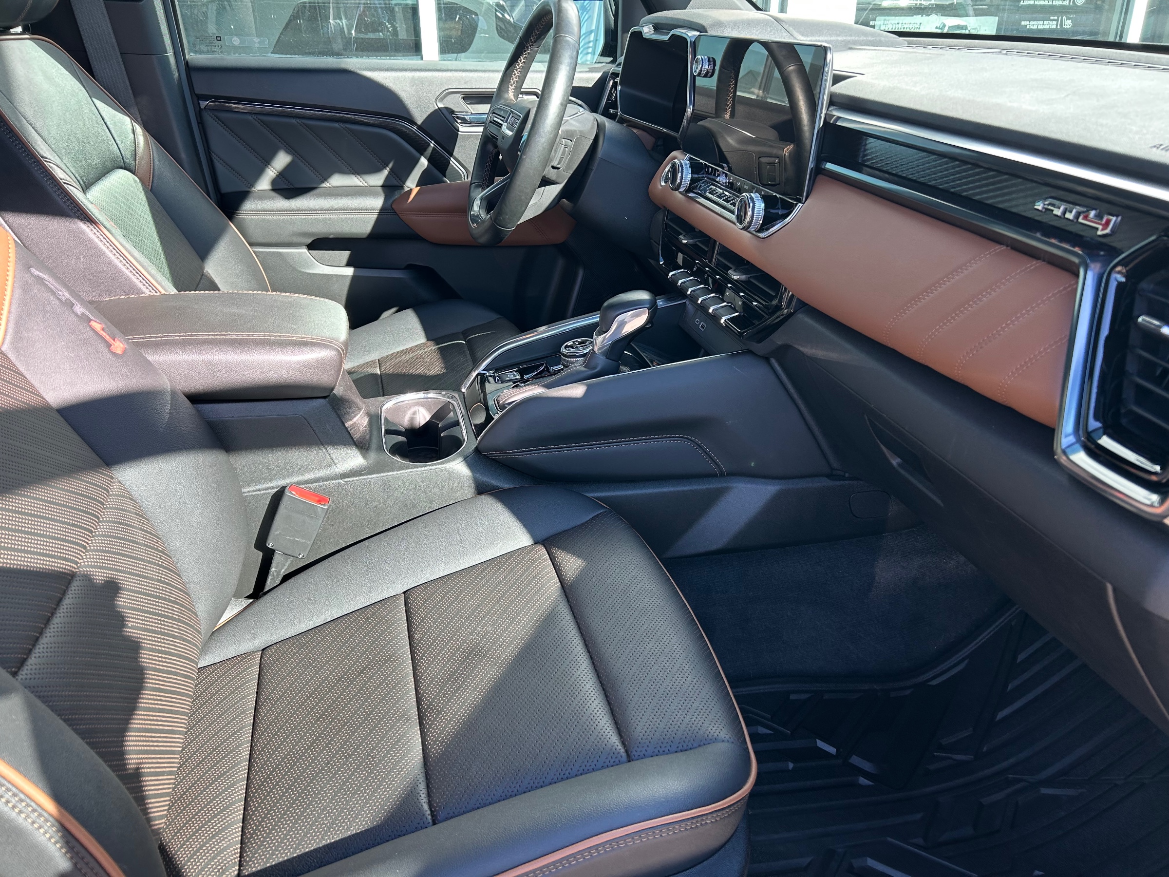 2023 GMC Canyon