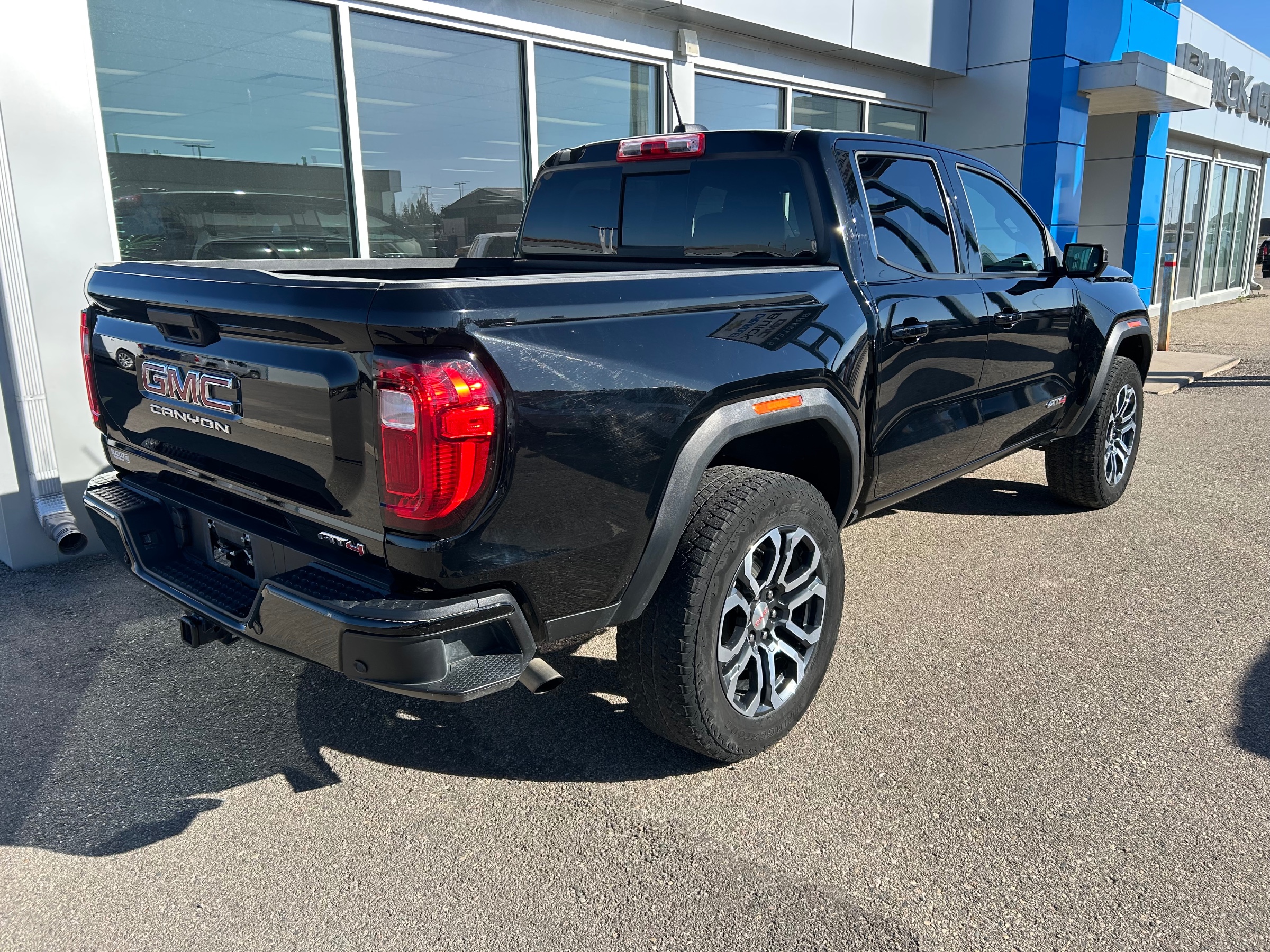 2023 GMC Canyon