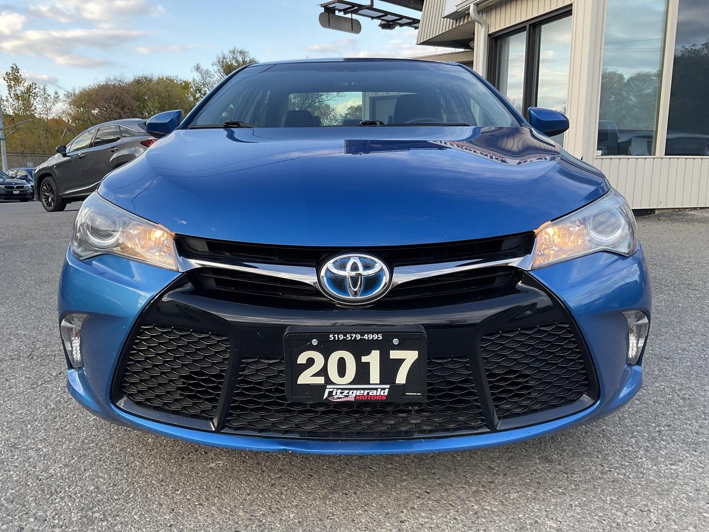 2017 Toyota Camry Hybrid