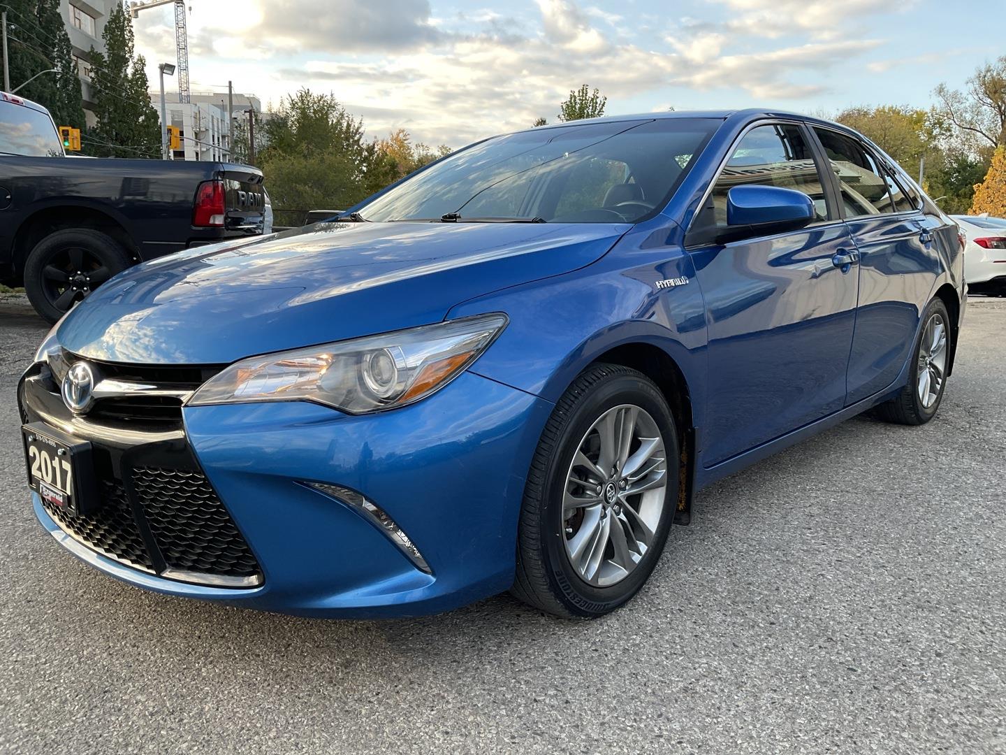 2017 Toyota Camry Hybrid