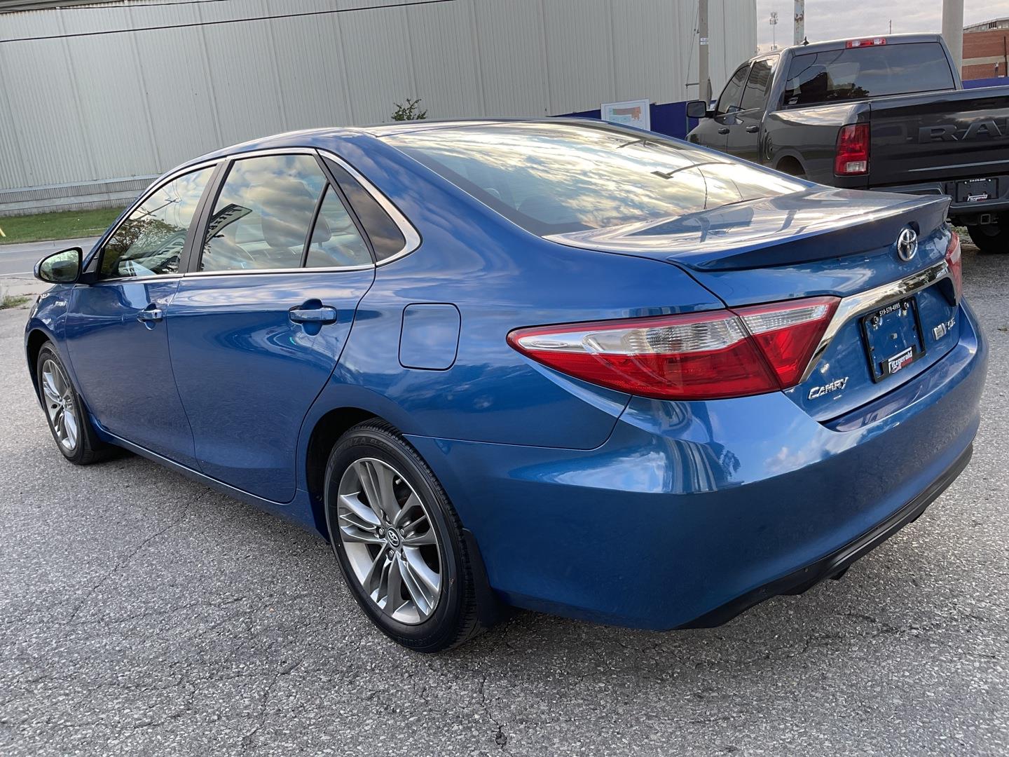 2017 Toyota Camry Hybrid