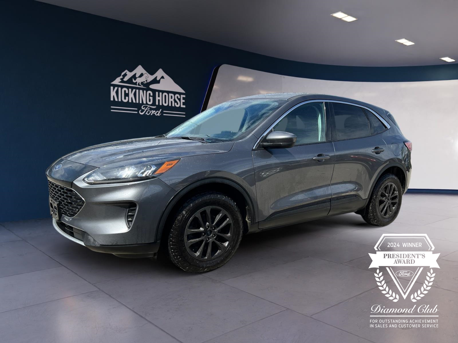 2021 Ford Escape SE (Stk: 15055) in Golden - Image 1 of 17