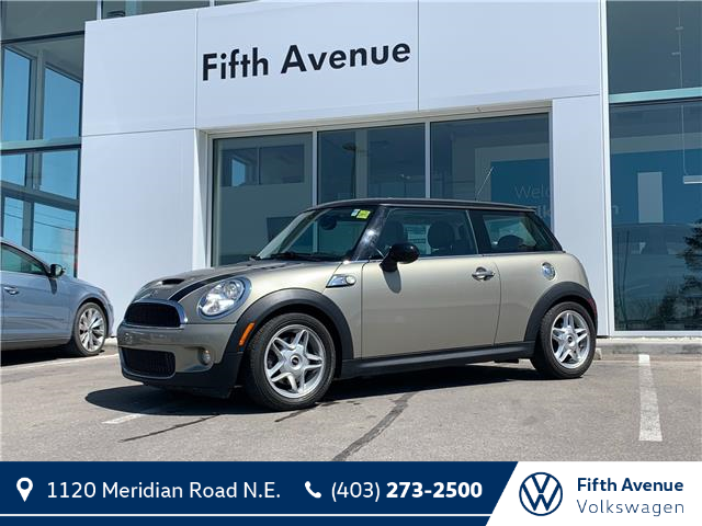 2010 MINI Cooper S Base (Stk: 3920A) in Calgary - Image 1 of 33