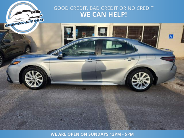 2021 Toyota Camry SE (Stk: 21-76084) in Greenwood - Image 1 of 21