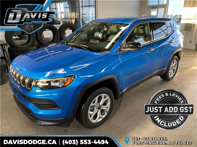 2025 Jeep Compass Sport (Stk: 24610) in Fort Macleod - Image 1 of 23